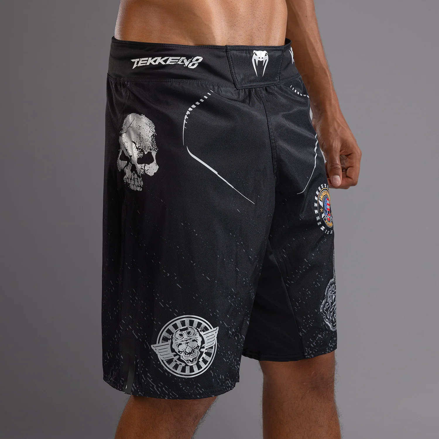 Venum x TEKKEN 8 - Paul Phoenix Fight Shorts - Schwarz - Image 7