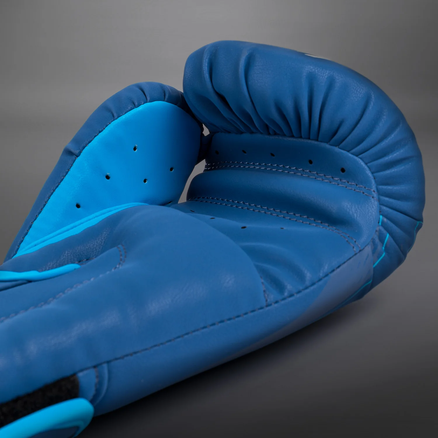 Venum x Top Rank Original Impact Boxhandschuhe - Marineblau - Image 5