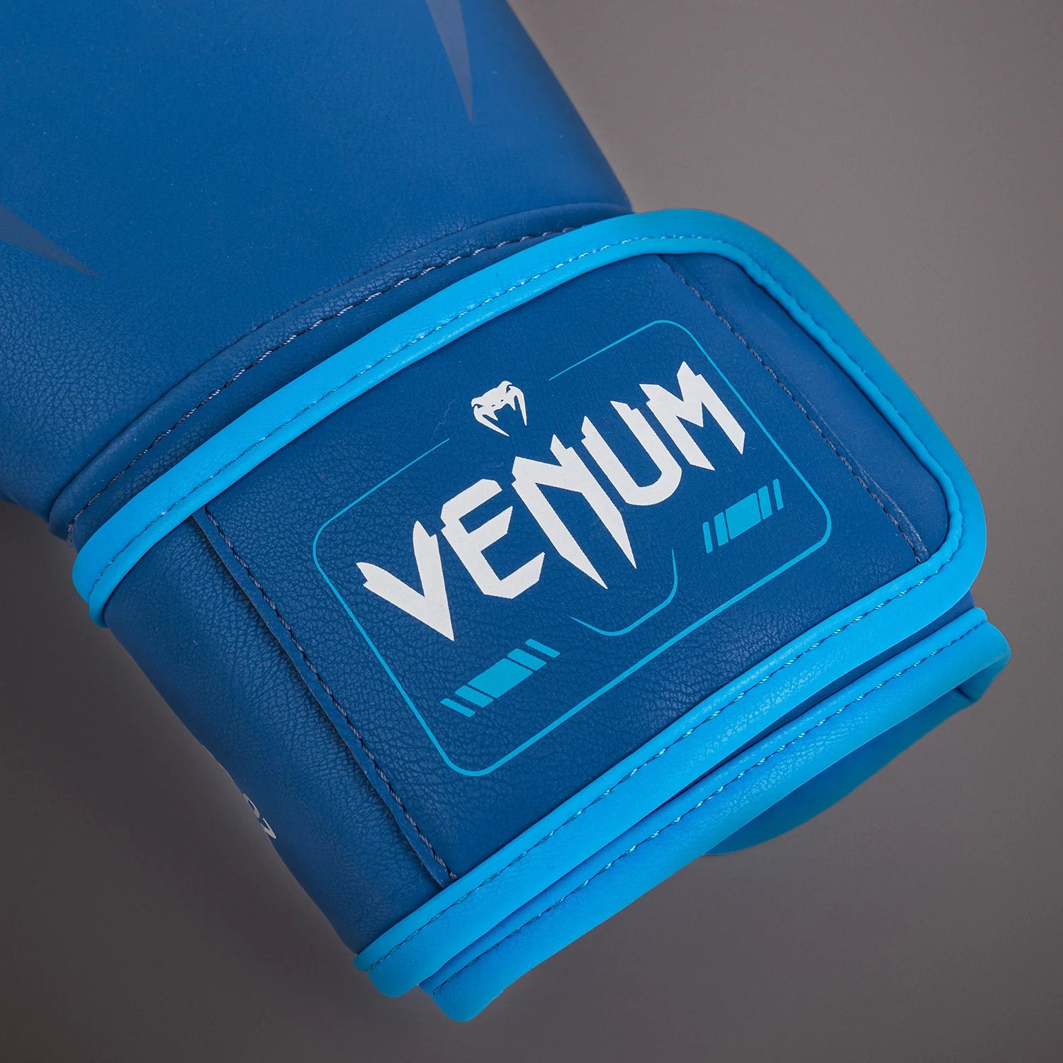 Venum x Top Rank Original Impact Boxhandschuhe - Marineblau - Image 8