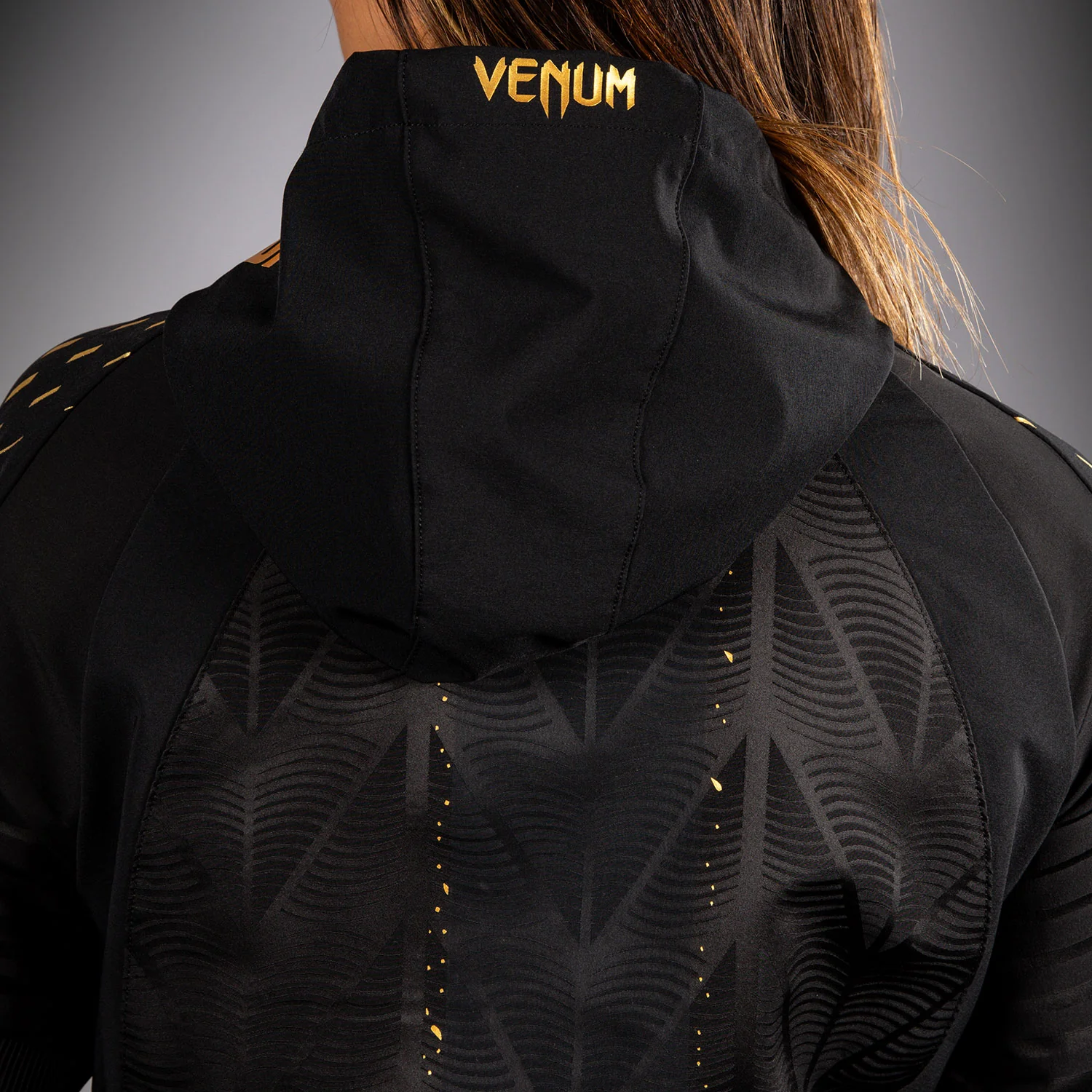 UFC Zenith by Venum Authentic Fight Night Kapuzenjacke Damen Personalisiert - Champion - Image 9